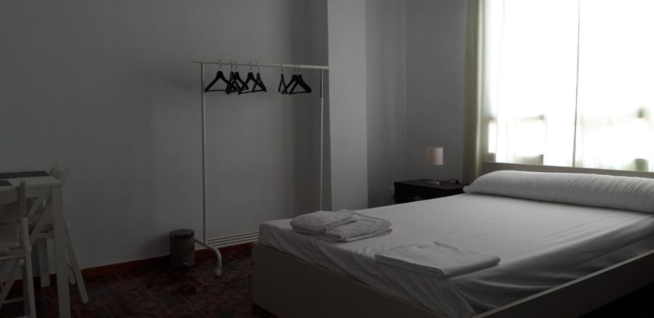 Pension Benavente Ap-7 3Min Coche Playa 5 Min Self Check-In 24H Moncófar エクステリア 写真