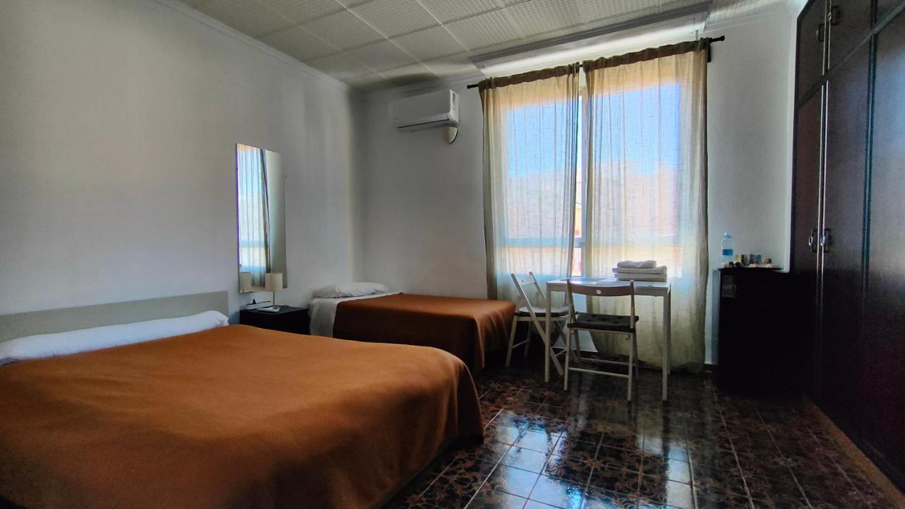 Pension Benavente Ap-7 3Min Coche Playa 5 Min Self Check-In 24H Moncófar エクステリア 写真